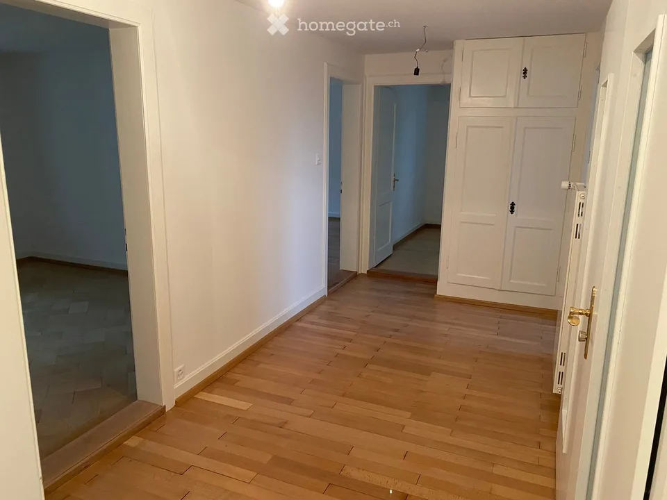 4.5 Zimmerwohnung mit wunderschönem Garten ab 15.12.26 oder nach Vereinbarung – Foto 12 von 23