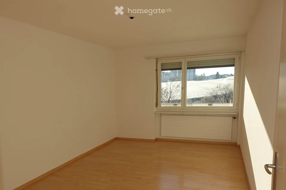 Appartement de construction ancienne abordable avec une belle vue sur la verdure – photo 3 sur 11