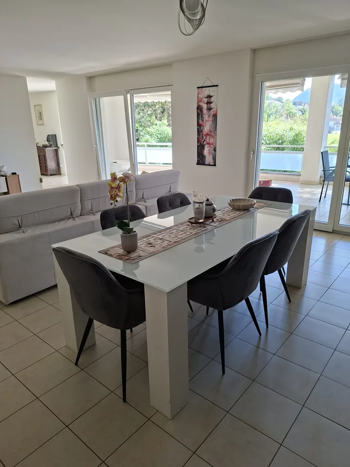 Vezia - Geräumige 4.5-Zimmer-Wohnung mit großer Terrasse zu vermieten – Foto 5 von 13