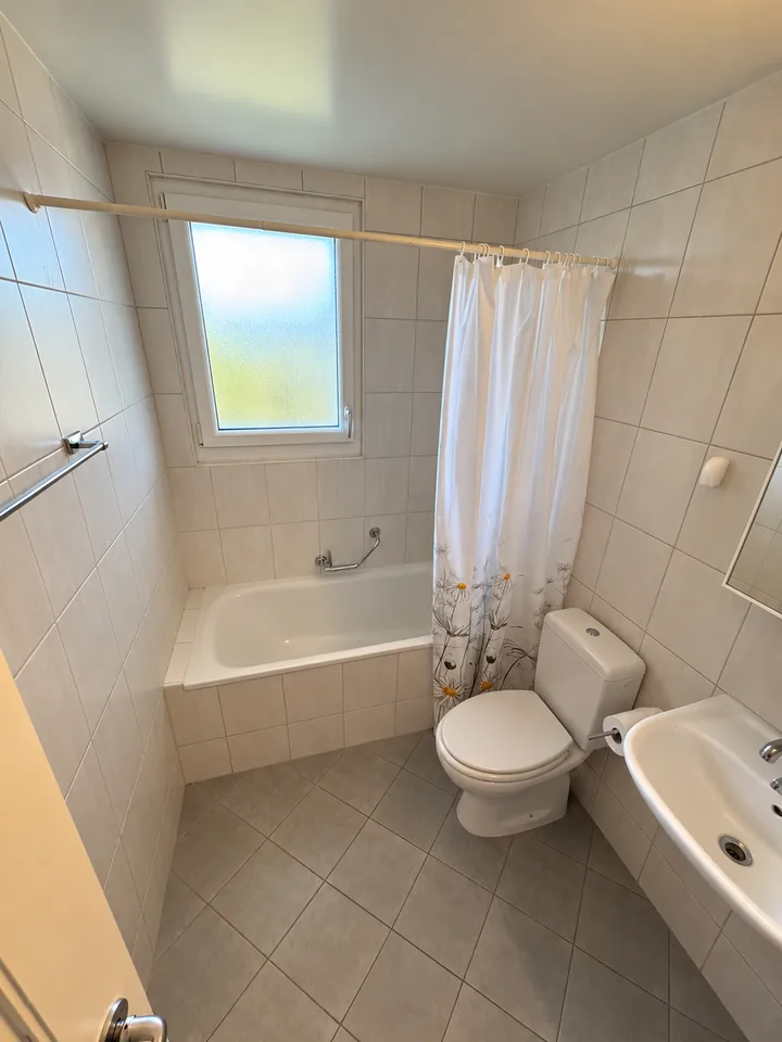 Charmantes Studio mit Balkon in Prilly – Foto 3 von 3