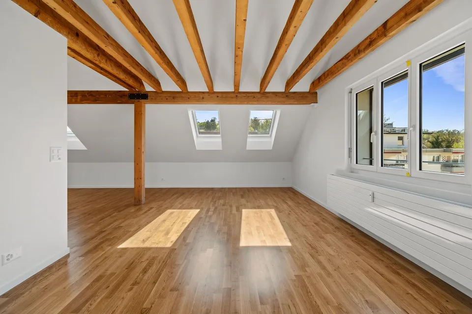 Grosszügige, helle 2.5-Zimmer Dachwohnung – Foto 5 von 7