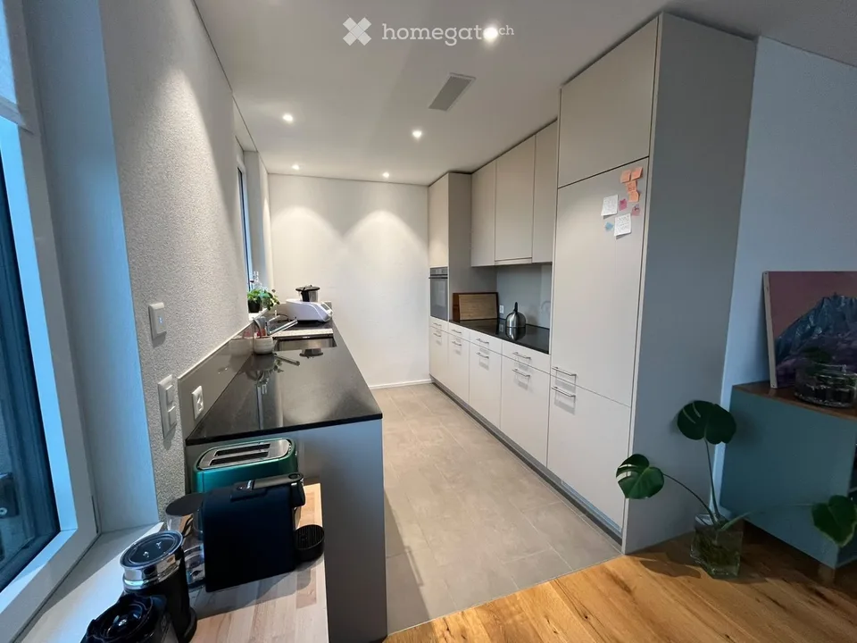 Moderne Wohnung mit Blick ins Grüne in Rotkreuz – Foto 3 von 8