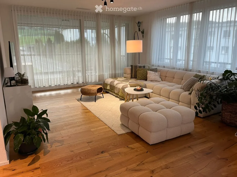 Moderne Wohnung mit Blick ins Grüne in Rotkreuz – Foto 4 von 8