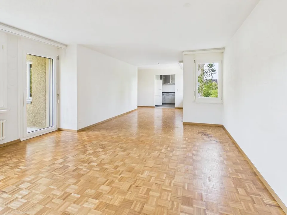 Attraktive 4.5-Zimmerwohnung im 3. Obergeschoss in Glattbrugg – Foto 2 von 9