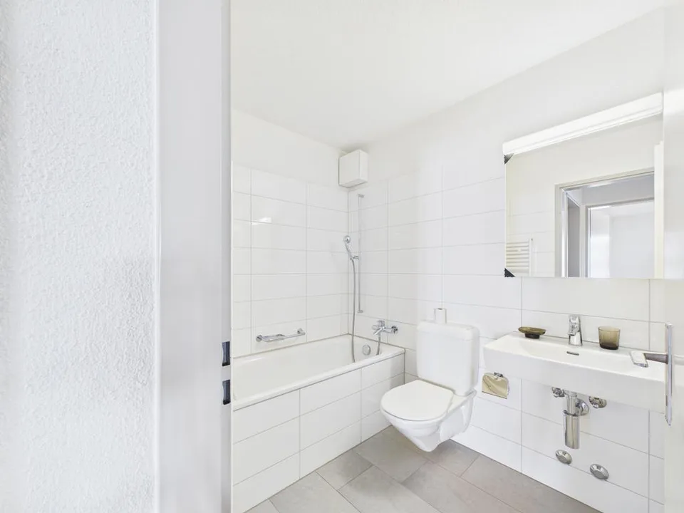 Attraktive 4.5-Zimmerwohnung im 3. Obergeschoss in Glattbrugg – Foto 8 von 9