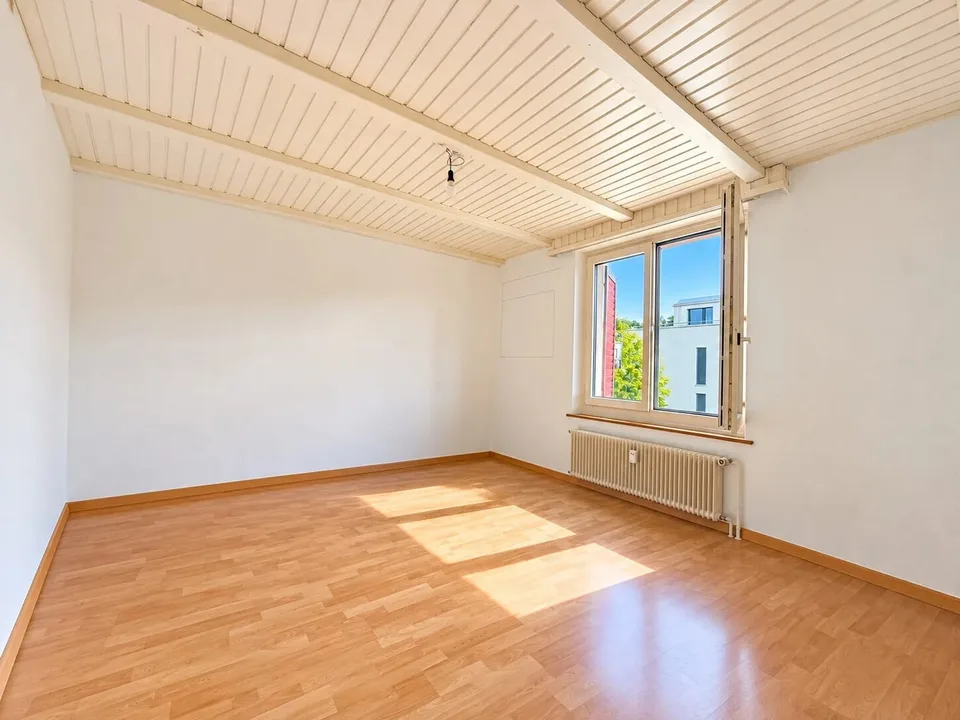 Helle 3.5-Zimmer-Wohnung mit Balkon in Oberwil mieten – Foto 6 von 7