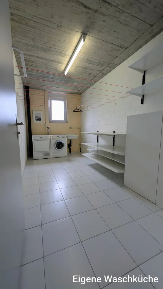 Grosszügige 5.5-Zimmer-Dach-Maisonettewohnung mit Balkon und Stadtblick in Opfikon – Foto 28 von 28