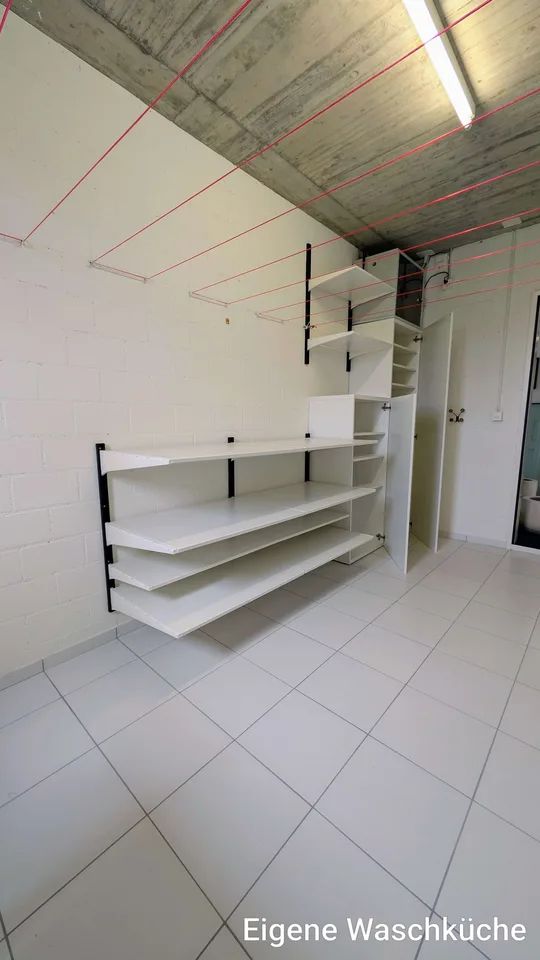 Grosszügige 5.5-Zimmer-Dach-Maisonettewohnung mit Balkon und Stadtblick in Opfikon – Foto 26 von 28