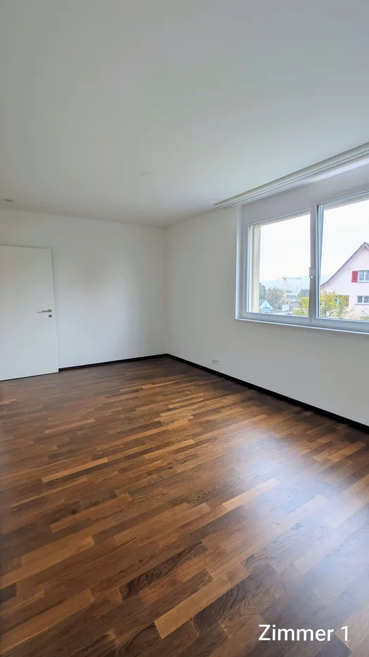 Grosszügige 5.5-Zimmer-Dach-Maisonettewohnung mit Balkon und Stadtblick in Opfikon – Foto 16 von 28