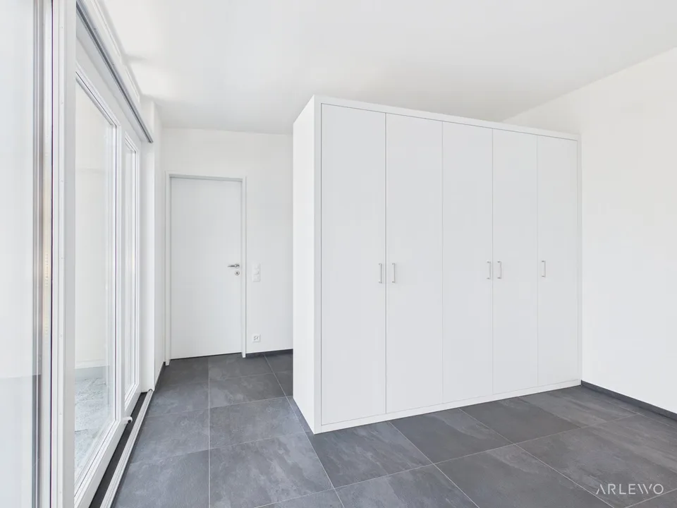 Exquisite 3½-Zimmer-Attikawohnung (108 m2) mit Traumterrasse und Seesicht – Foto 4 von 11