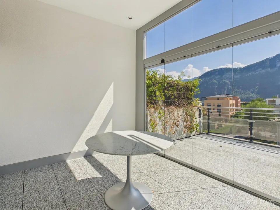 Exquisite 3½-Zimmer-Attikawohnung (108 m2) mit Traumterrasse und Seesicht – Foto 8 von 11