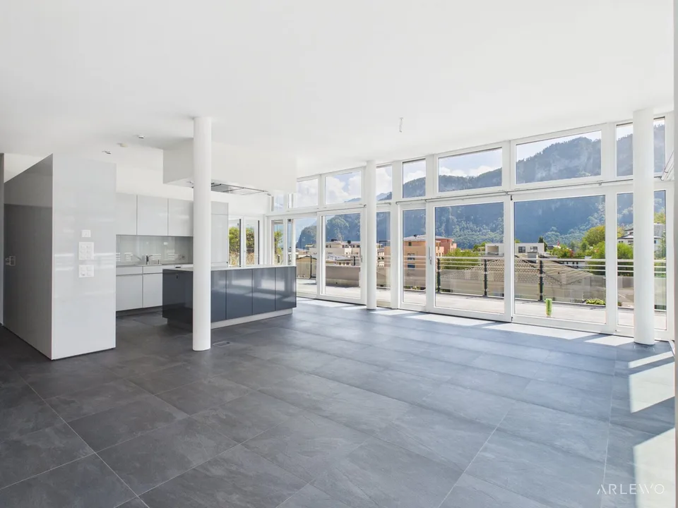 Exquisite 3½-Zimmer-Attikawohnung (108 m2) mit Traumterrasse und Seesicht – Foto 2 von 11