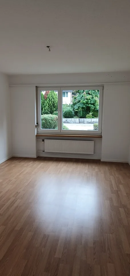 Attraktive 4.5-Zimmer-Wohnung im Erdgeschoss mit Gartensitzplatz – Foto 10 von 10