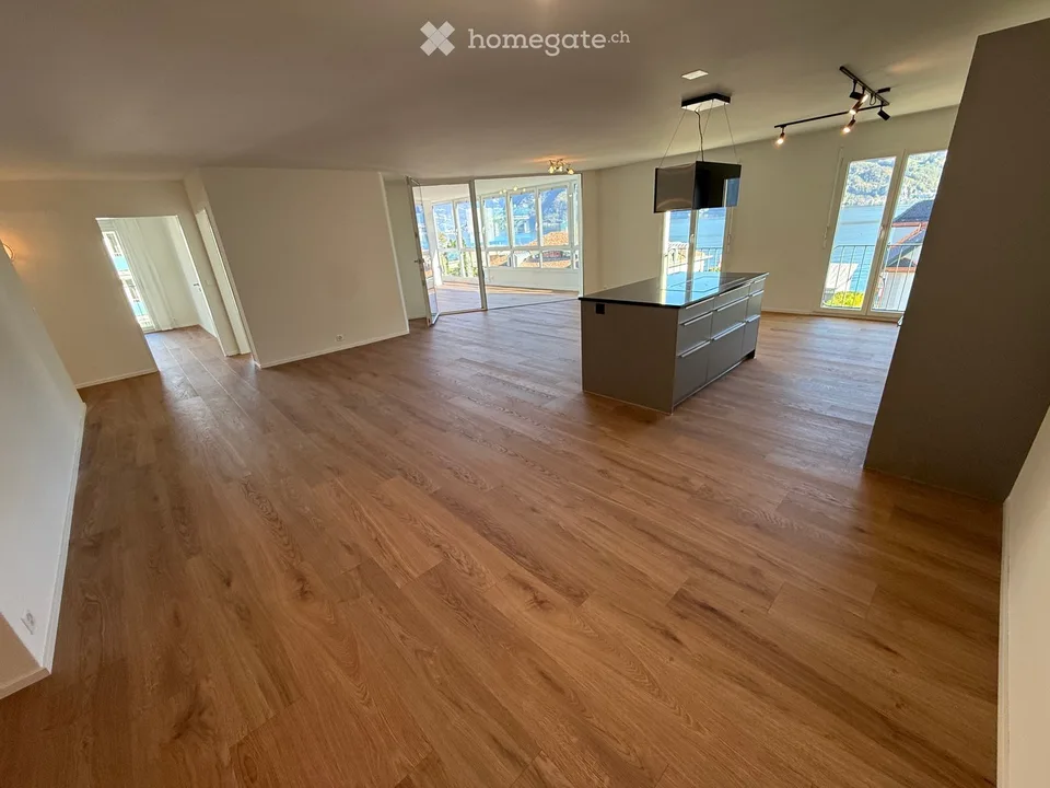 Frisch sanierte 4.5-Zimmer-Wohnung mit See- und Bergsicht in Hergiswil – Foto 2 von 15