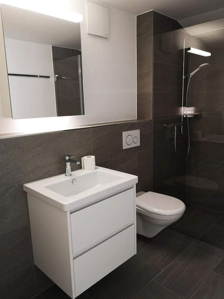 Tolle Dachwohnung sucht neue Mieter – Foto 6 von 6