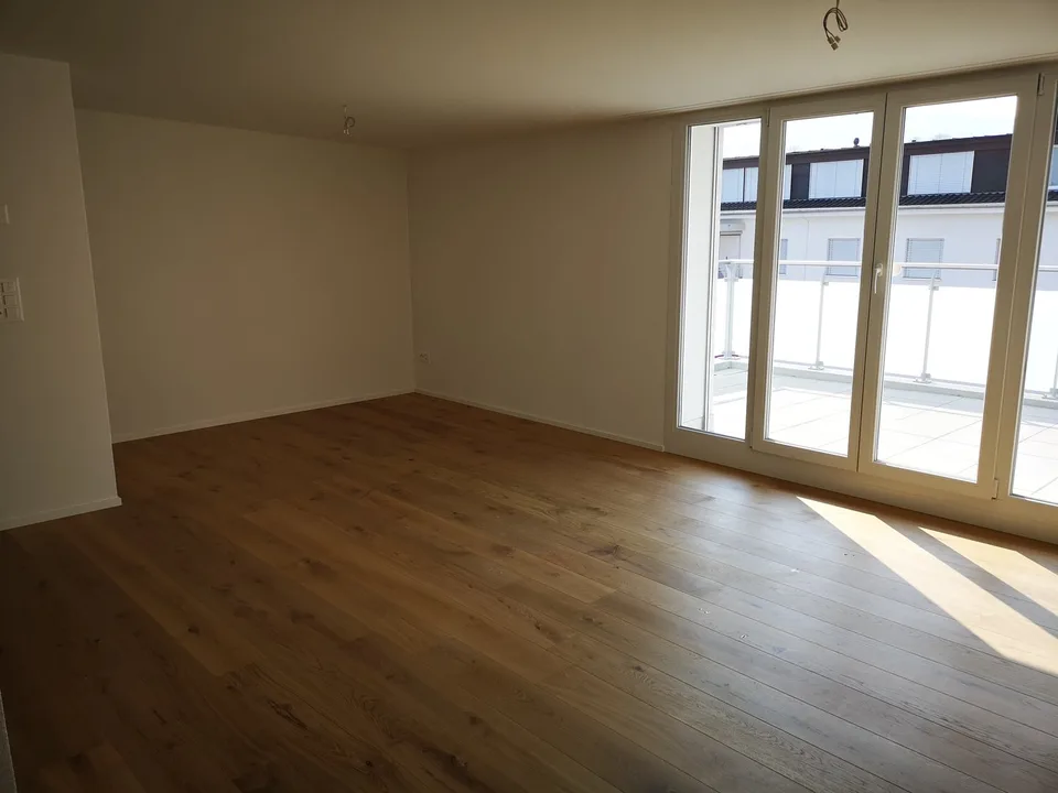 Tolle Dachwohnung sucht neue Mieter – Foto 4 von 6