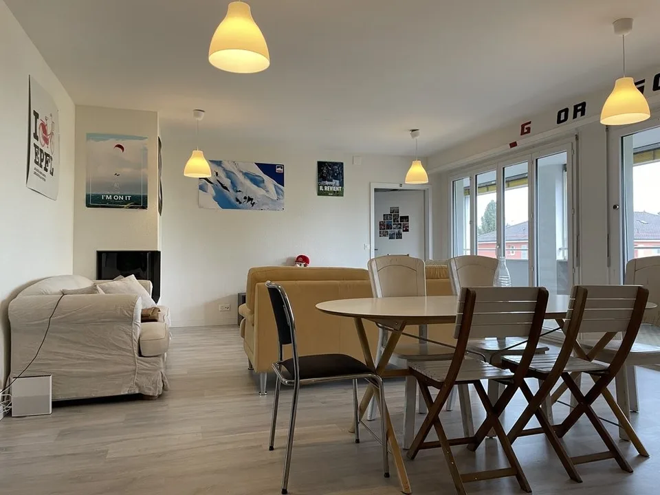 Einzigartige Gelegenheit! Geräumige Wohnung im Herzen von Renens! – Foto 2 von 12