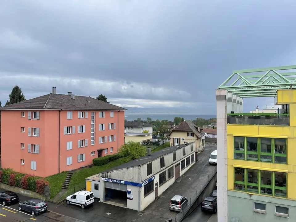 Einzigartige Gelegenheit! Geräumige Wohnung im Herzen von Renens! – Foto 12 von 12