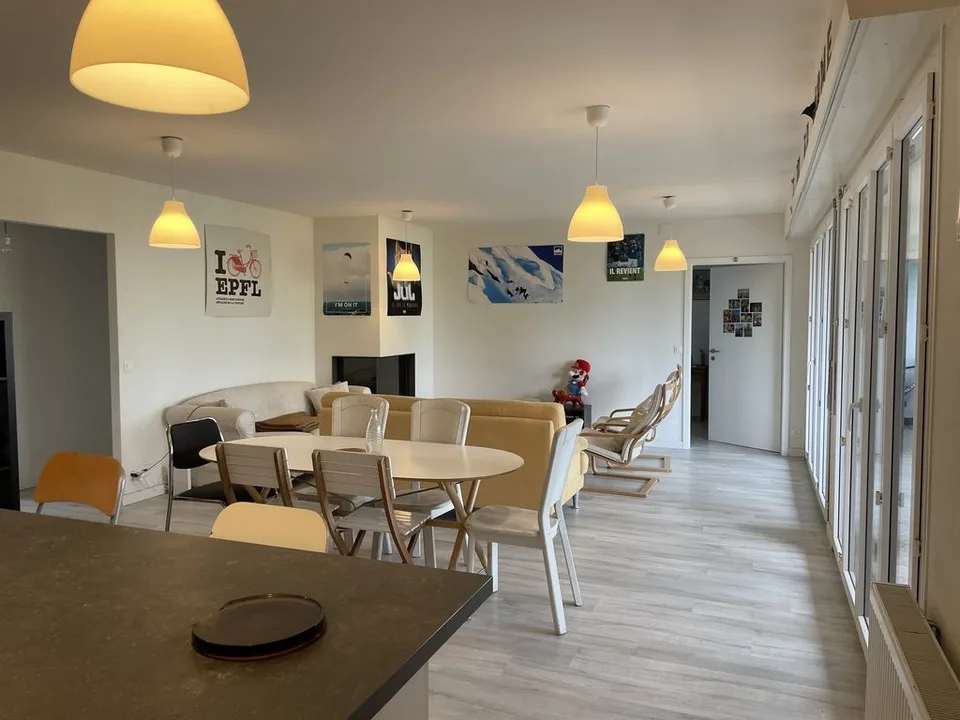 Einzigartige Gelegenheit! Geräumige Wohnung im Herzen von Renens! – Foto 4 von 12