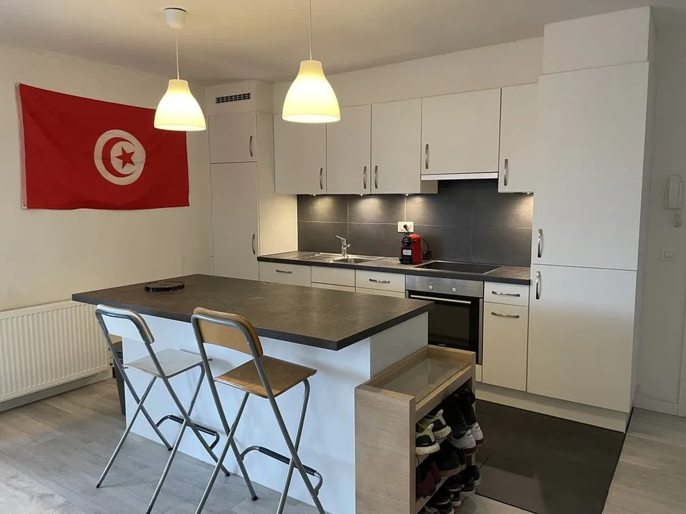 Einzigartige Gelegenheit! Geräumige Wohnung im Herzen von Renens! – Foto 7 von 12