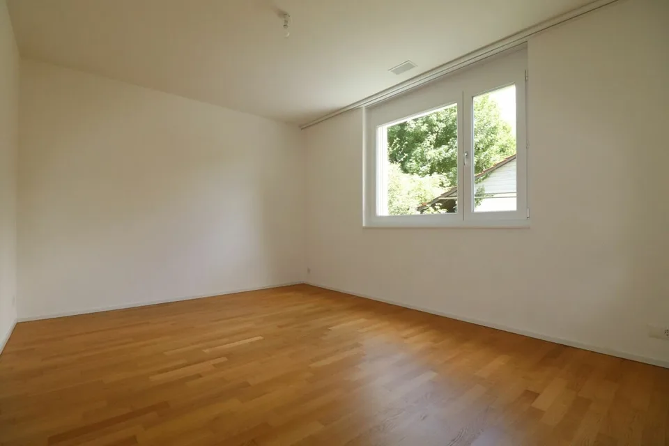 Nähe Gartenstadt, Münchenstein - Moderne 2 1/2-Zimmer-Wohnung im 3.OG – Foto 2 von 8