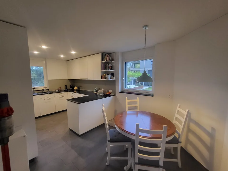 Attraktive 5.5-Zimmer Wohnung in Eschenbach, familienfreundlich &zentral – Foto 3 von 8