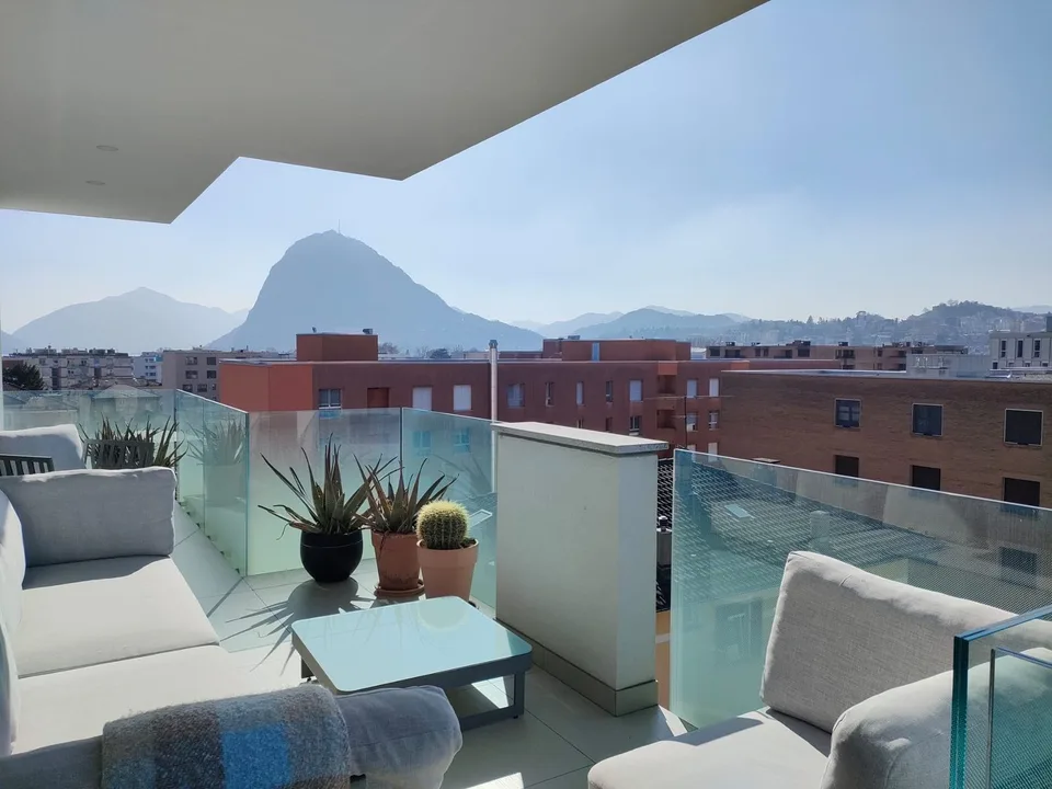 BRIGHT ATTIC WITH LARGE TERRACE AND ROOFTOP IN LUGANO-VIGANELLO – photo 6 of 13
