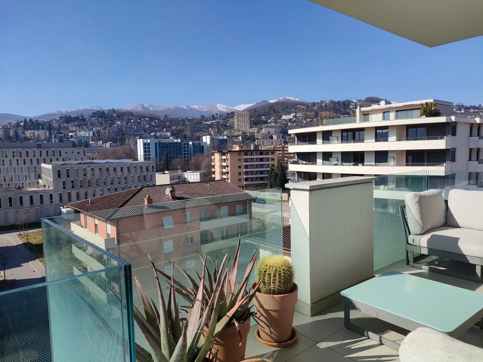 BRIGHT ATTIC WITH LARGE TERRACE AND ROOFTOP IN LUGANO-VIGANELLO – photo 7 of 13