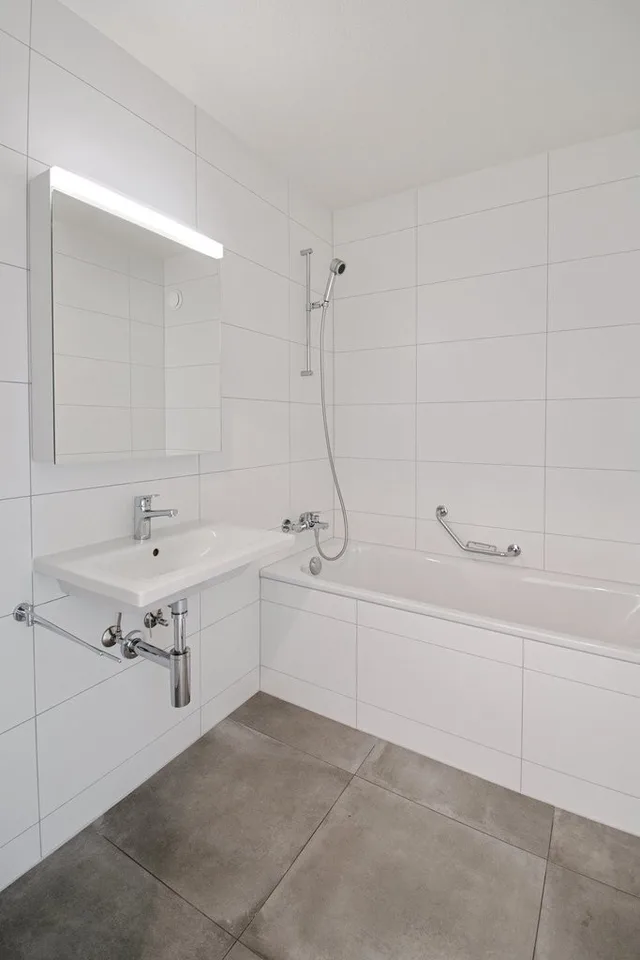 Wohnen Sie in einer renovierten Wohnung – Foto 7 von 12