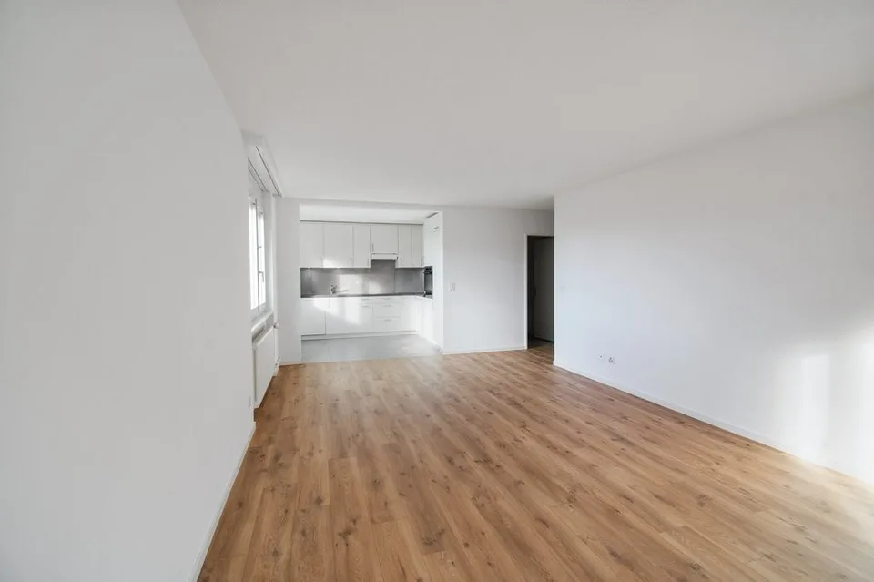 Wohnen Sie in einer renovierten Wohnung – Foto 2 von 12
