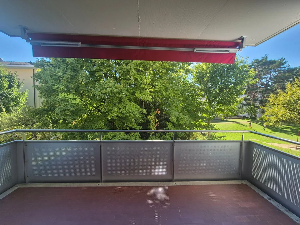 Über 6,5 Zimmer umfassende Durchgangswohnung, 1. Stock, ca. 152 m2 – Foto 6 von 7