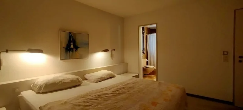 4½ ZIMMER-HAUS IN WÄDENSWIL (ZH), MÖBLIERT, TEMPORÄR – Foto 4 von 9
