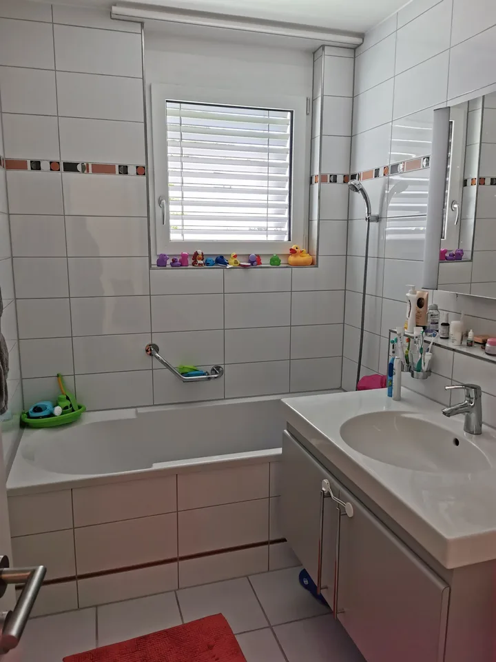 Appartamento moderno di 4,5 locali nel quartiere familiare di Fehraltorf – foto 5 di 8