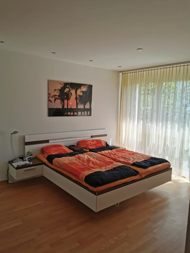 Appartamento moderno di 4,5 locali nel quartiere familiare di Fehraltorf – foto 3 di 8