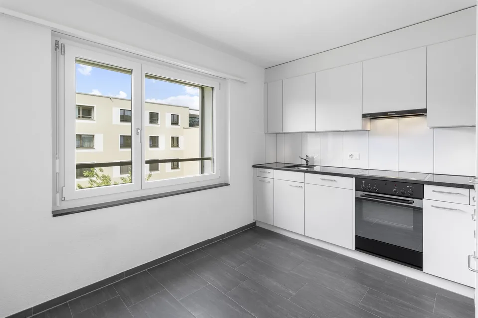 Appartamento luminoso 4.5 locali con vista panoramica (comune di Thalwil) – foto 6 di 11