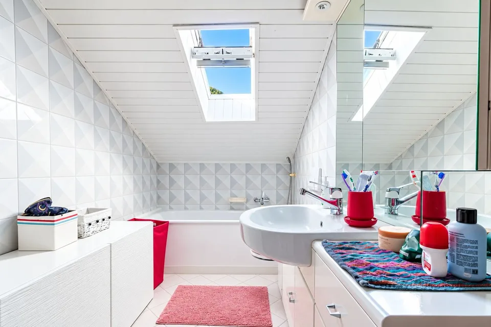 Grosszügige 3.5-Zimmer-Dachwohnung – Foto 14 von 16