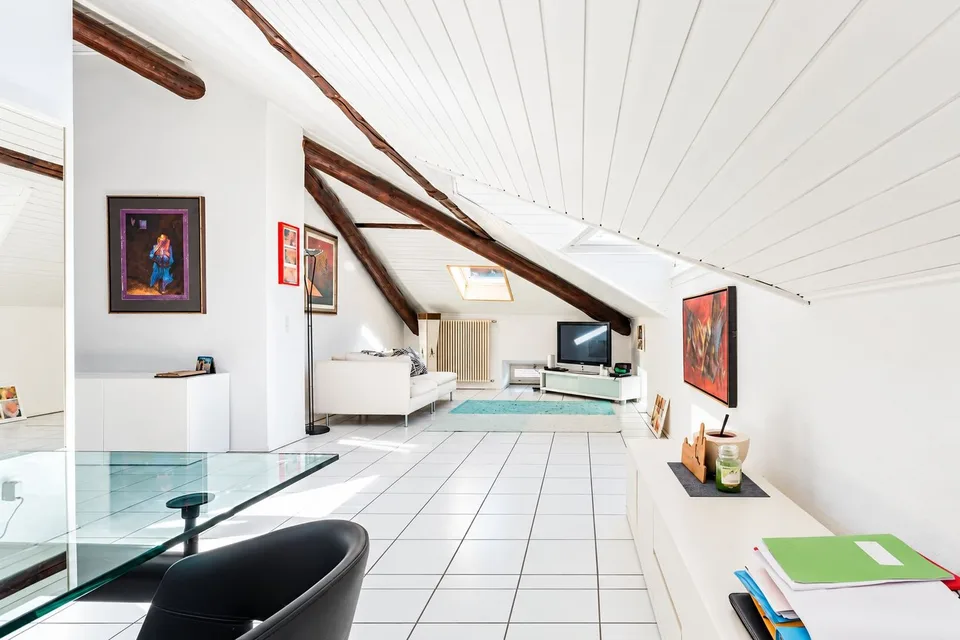 Grosszügige 3.5-Zimmer-Dachwohnung – Foto 6 von 16