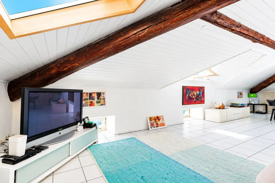 Grosszügige 3.5-Zimmer-Dachwohnung – Foto 7 von 16