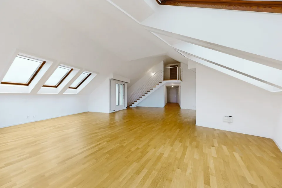 Genießen Sie eine große Terrasse und ein wunderschönes Dachgeschoss in einer Maisonette! – Foto 5 von 12