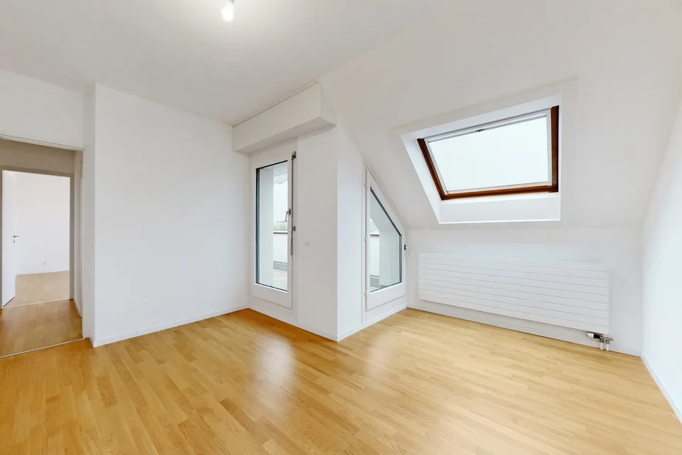 Genießen Sie eine große Terrasse und ein wunderschönes Dachgeschoss in einer Maisonette! – Foto 7 von 12
