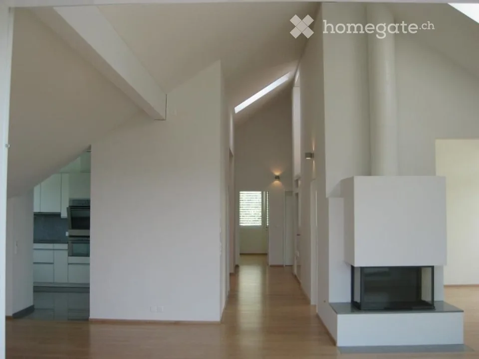 Moderne Dachwohnung mit See- und Fernsicht – Foto 7 von 11