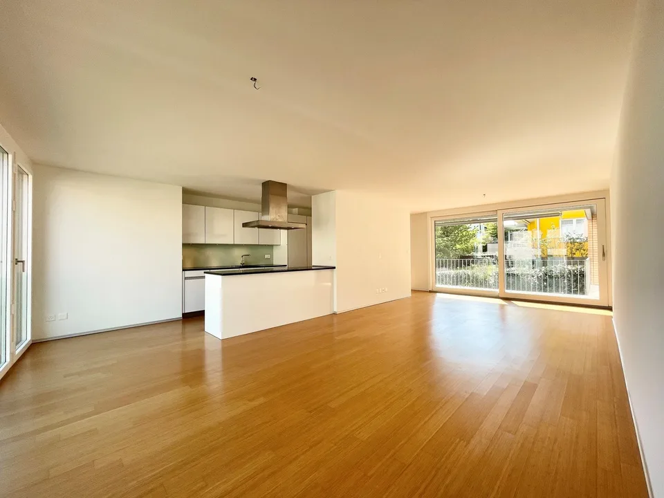 Sehr moderne und hochwertige Wohnung an zentraler und ruhiger Lage – Foto 5 von 13