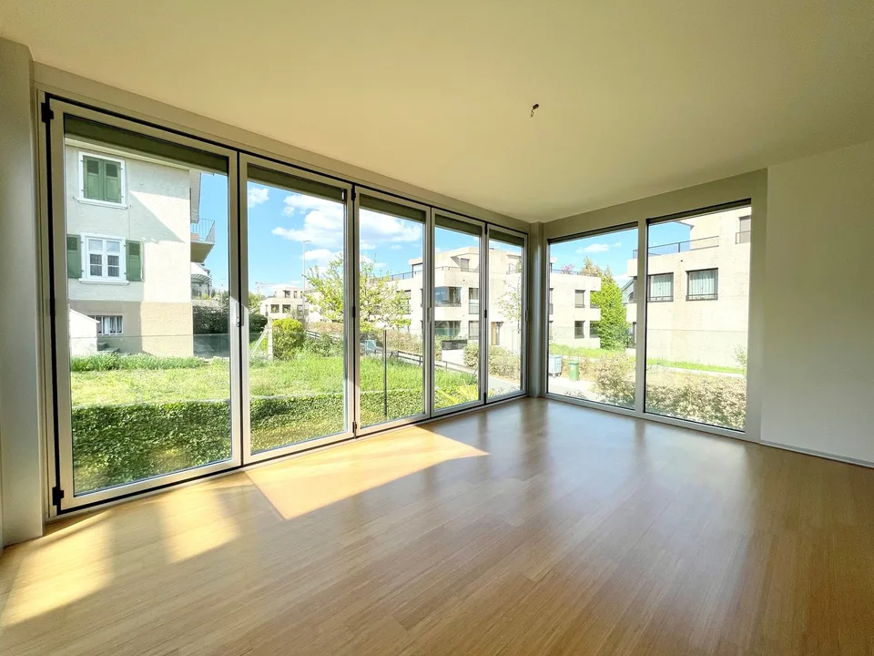 Sehr moderne und hochwertige Wohnung an zentraler und ruhiger Lage – Foto 9 von 13