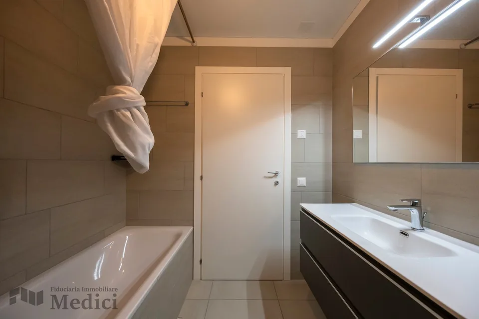 Geräumiges und helles 3.5-Zimmer-Dachgeschoss in strategischer Lage – Foto 13 von 15