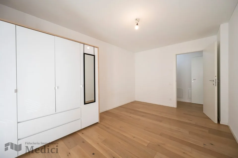 Geräumiges und helles 3.5-Zimmer-Dachgeschoss in strategischer Lage – Foto 8 von 15