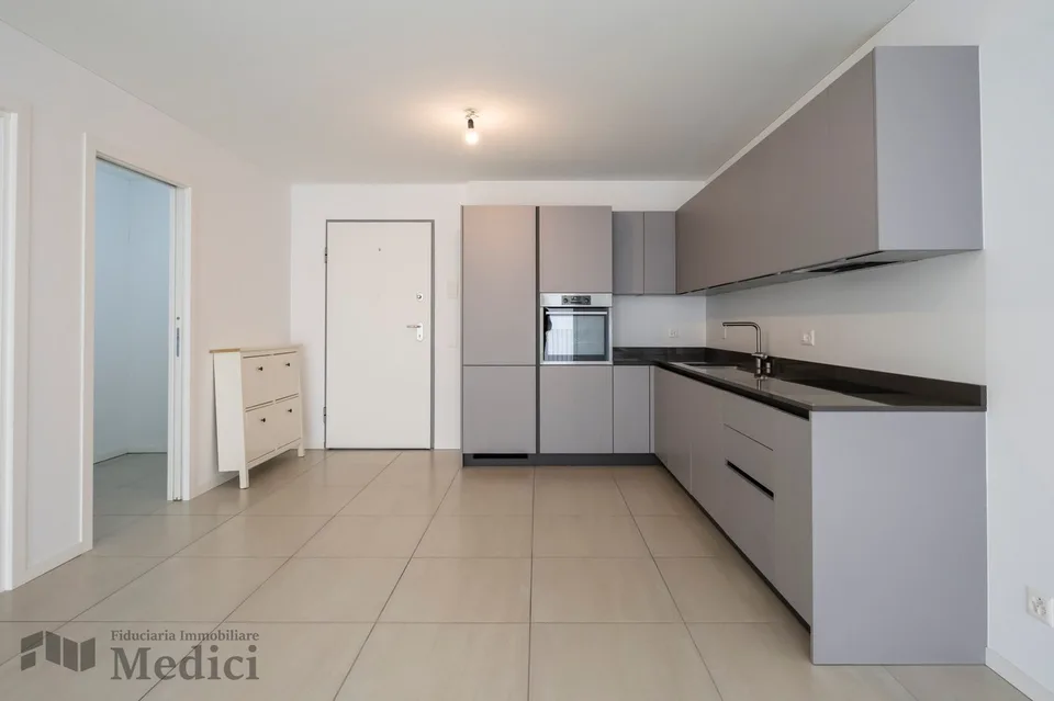 Geräumiges und helles 3.5-Zimmer-Dachgeschoss in strategischer Lage – Foto 3 von 15