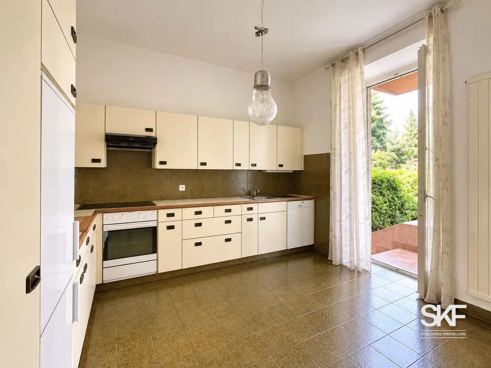 VACALLO - Großzügige 3.5 Zimmer Wohnung mit Terrasse und Kamin – Foto 5 von 11