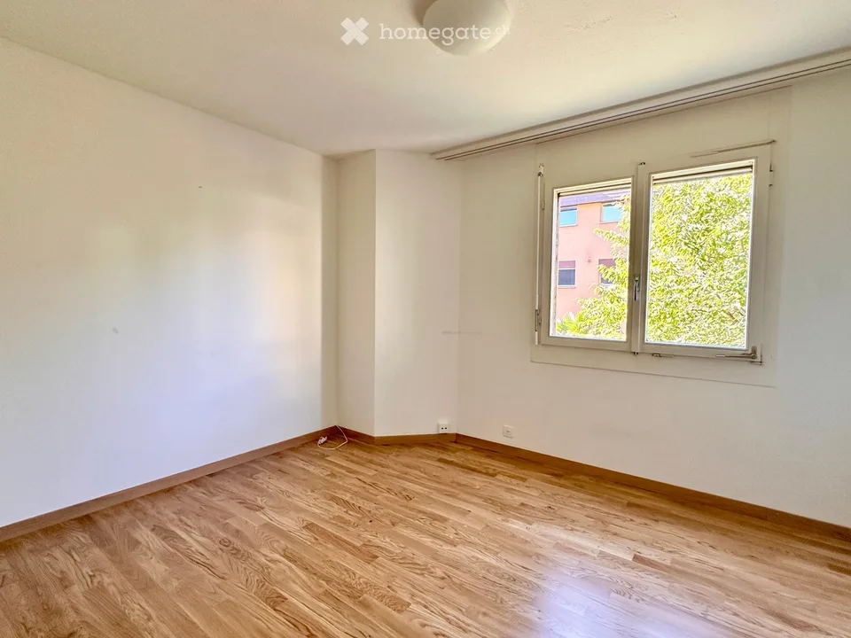 Helle und grosszügige 5.5-Zimmerwohnung mit grossem Balkon in Emmenbrücke – Foto 11 von 16