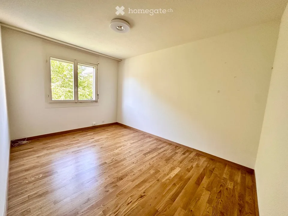 Helle und grosszügige 5.5-Zimmerwohnung mit grossem Balkon in Emmenbrücke – Foto 12 von 16