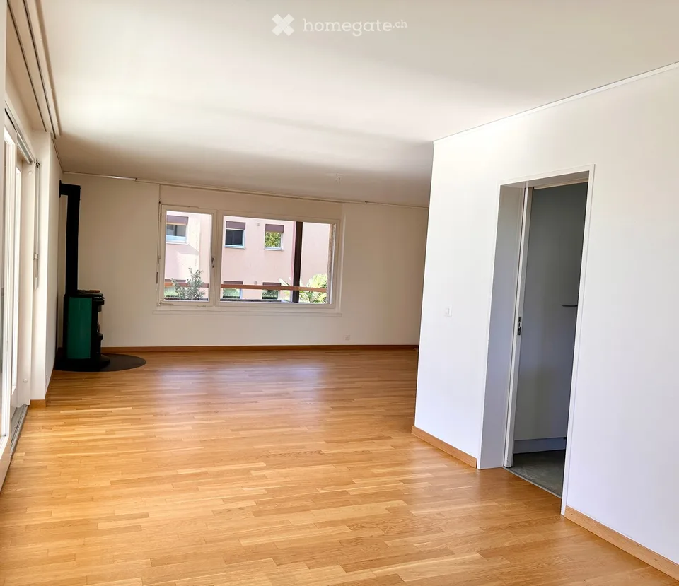 Helle und grosszügige 5.5-Zimmerwohnung mit grossem Balkon in Emmenbrücke – Foto 3 von 16